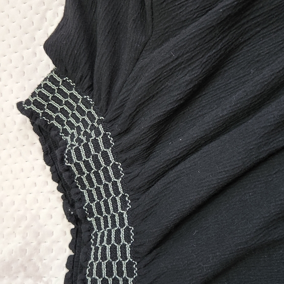 Tunic - Picture 2 of 3